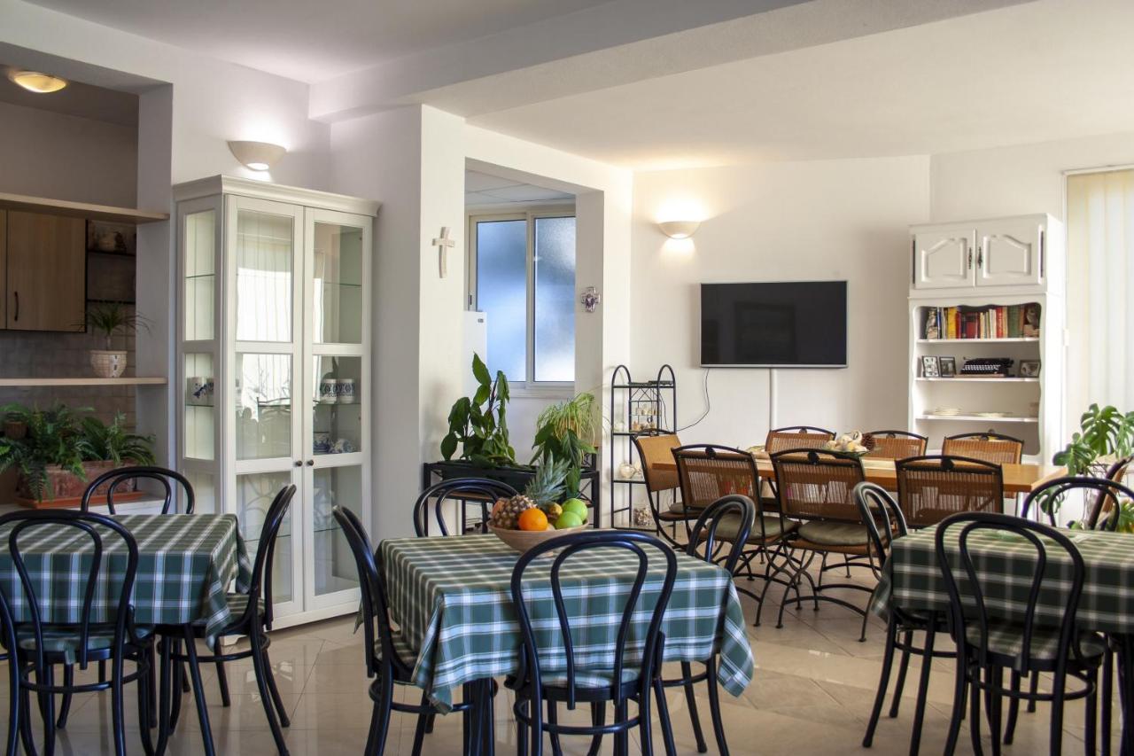 Apartments And Rooms By The Sea Baska Voda, Makarska - 2578 Buitenkant foto
