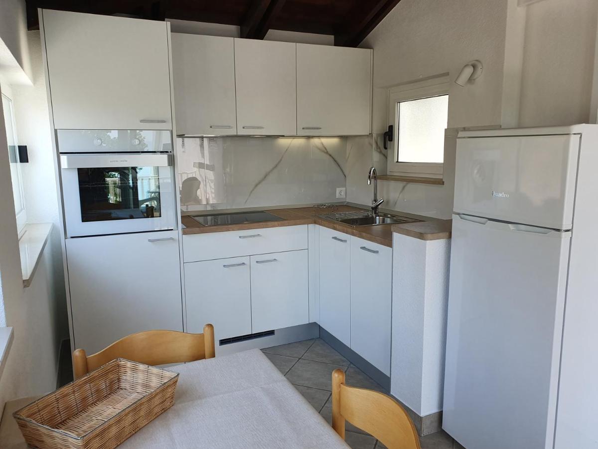 Apartments And Rooms By The Sea Baska Voda, Makarska - 2578 Buitenkant foto